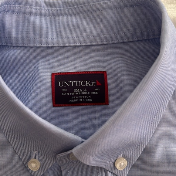 ++UNTUCKit wrinkle free long sleeve button down, size small++ - Picture 2 of 3